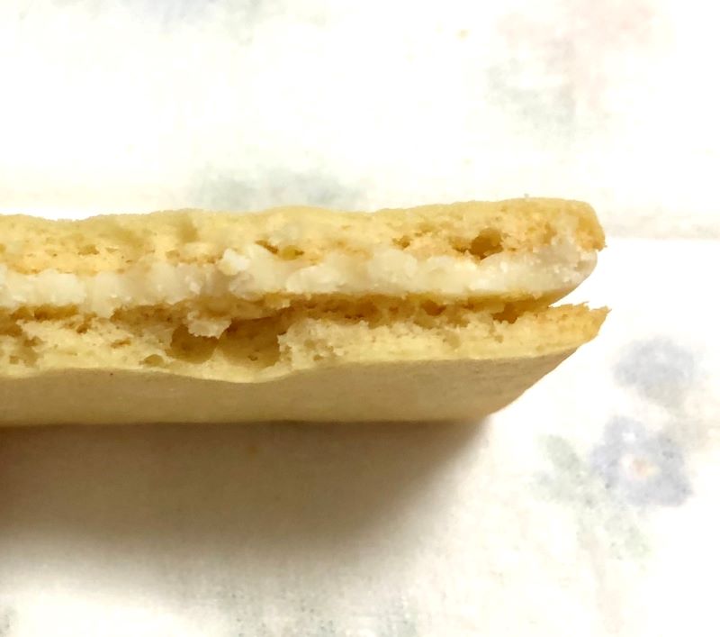 メープルバタークッキーの断面