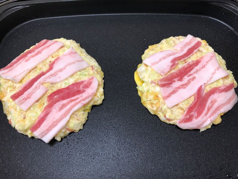ホットプレートでお好み焼き