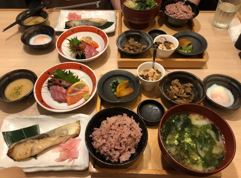 一汁五穀でランチ