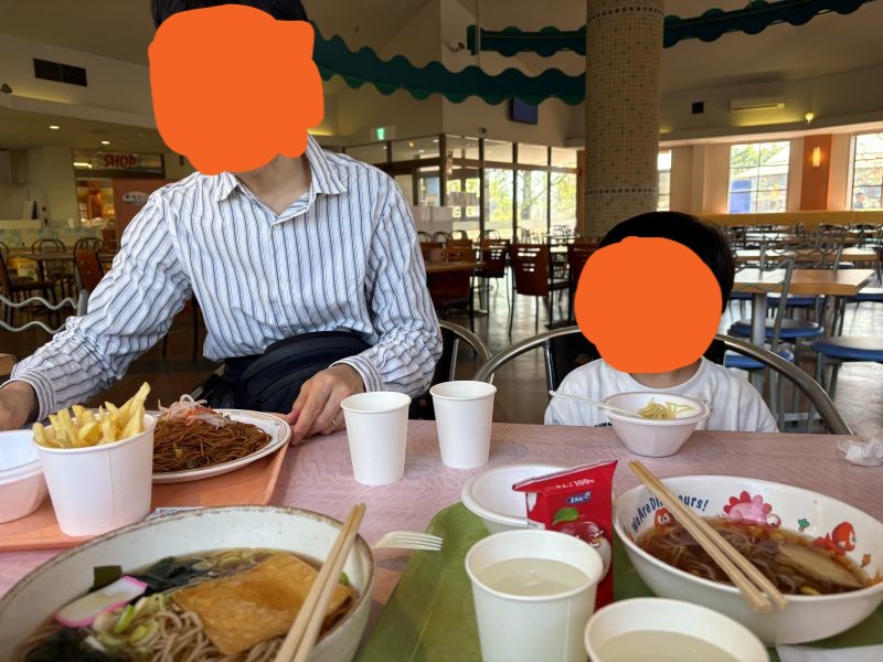 レストランカーニバルにて子連れで食事